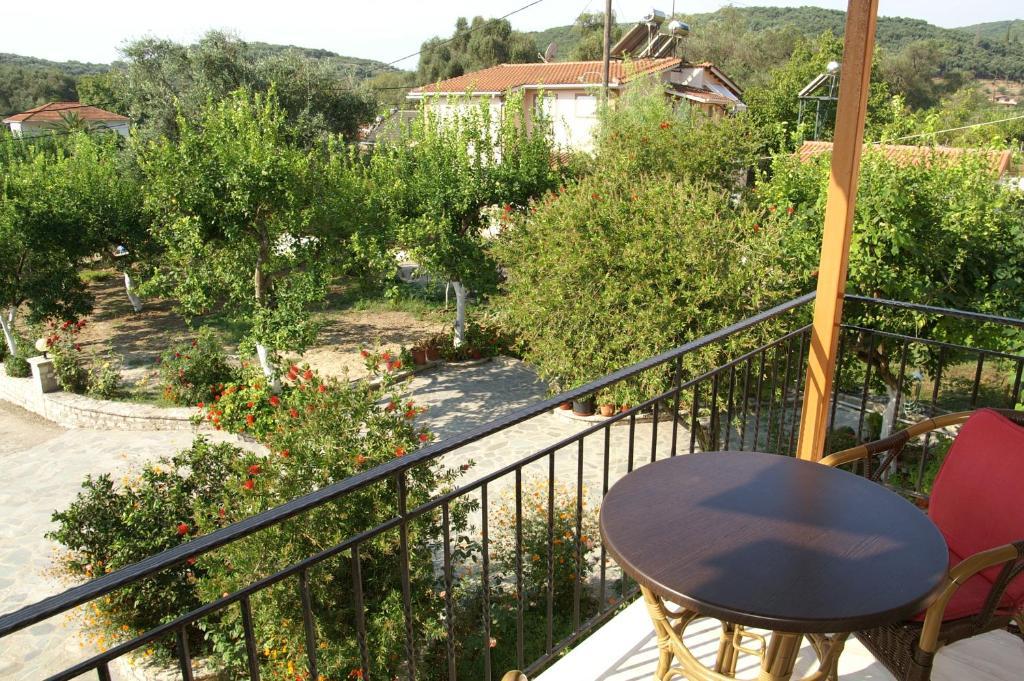 Zotos Rooms Parga Rum bild